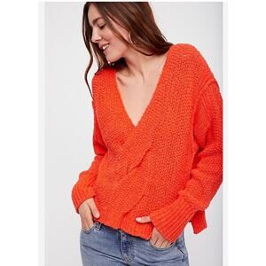 Free People / Coco V-Neck knit Sweater / XS